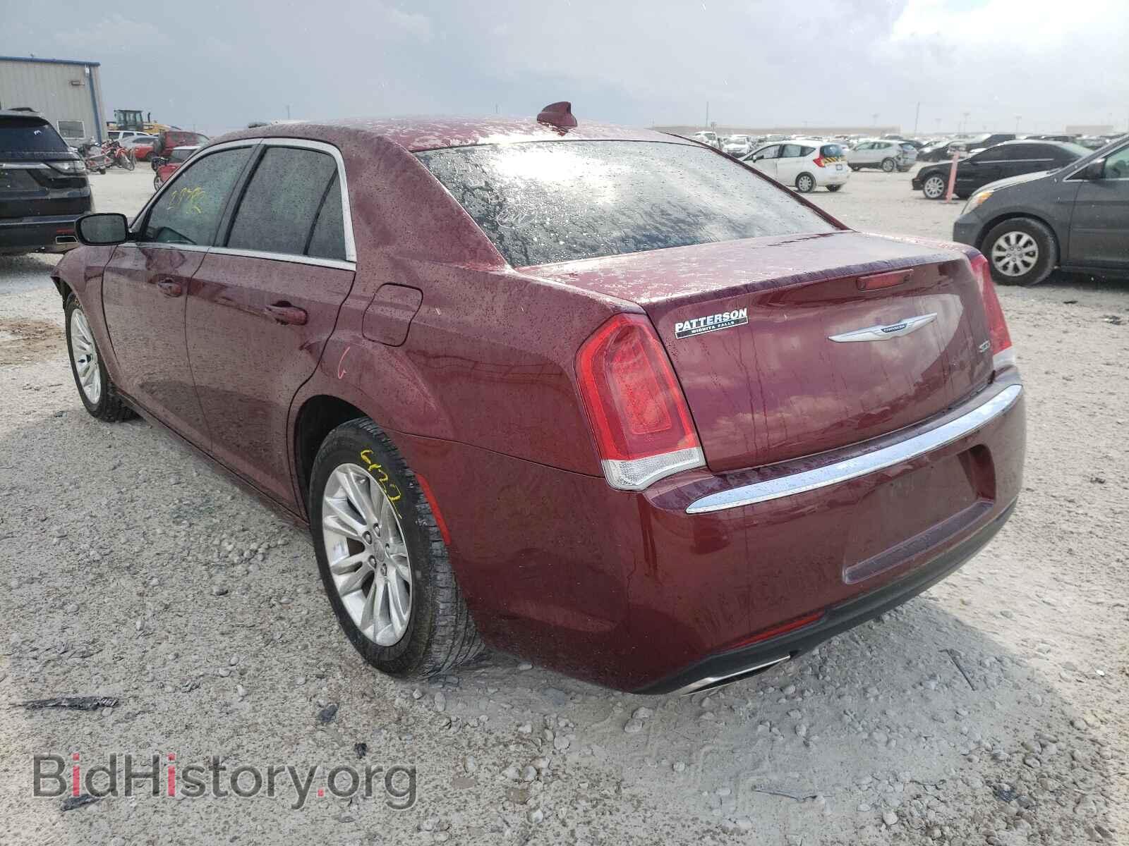 2019 CHRYSLER 300 - VIN: 2C3CCAAG1KH715698 - Фото 3