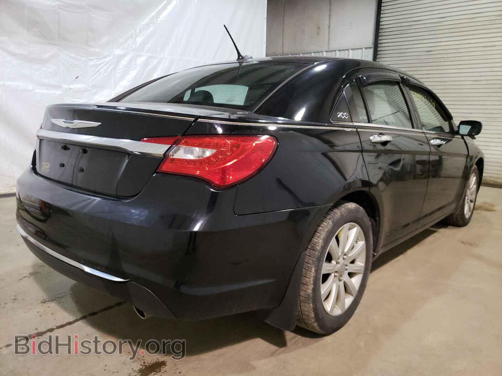 2013 CHRYSLER 200 - VIN: 1C3CCBCG6DN577976 - Фото 4