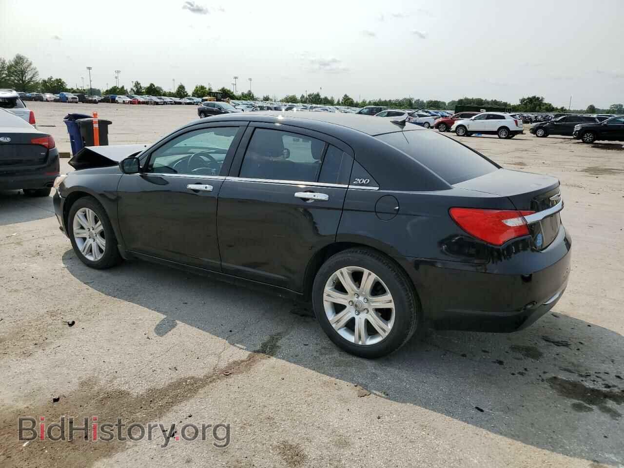 2013 CHRYSLER 200 - VIN: 1C3CCBBBXDN584502 - Фото 2