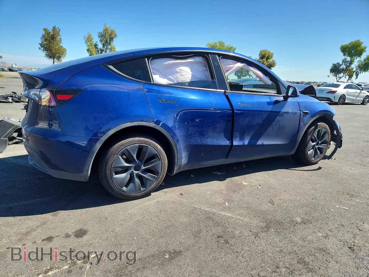 2024 TESLA MODEL Y - VIN: 7SAYGDED1RF212151 - Фото 3