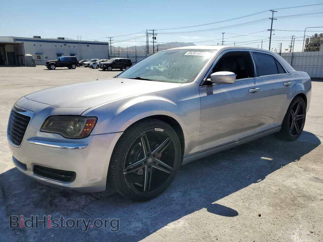 Фотография 2C3CCAAG9EH322861 - CHRYSLER 300 2014