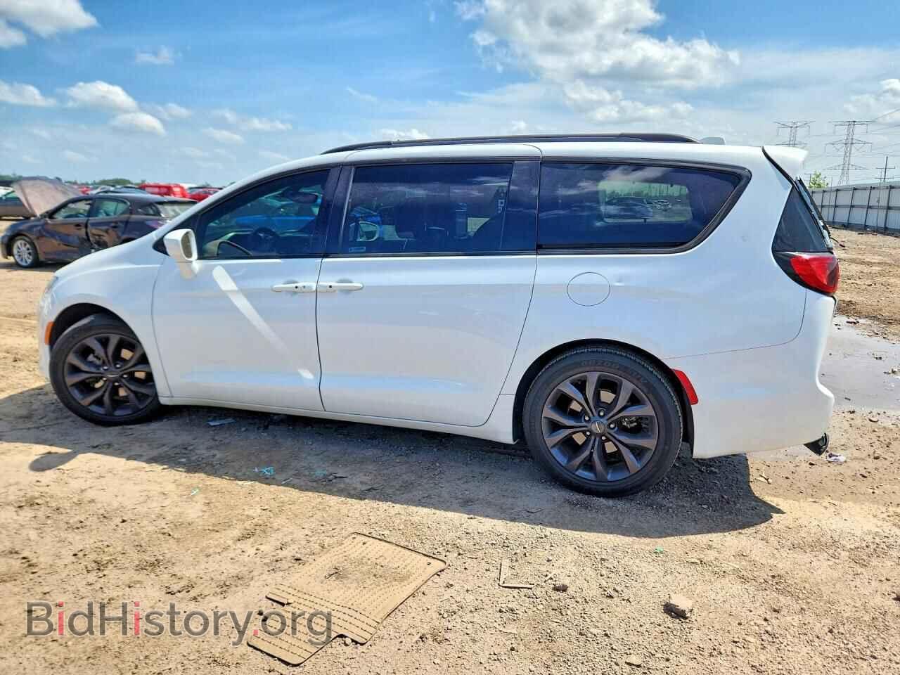 2019 CHRYSLER PACIFICA - VIN: 2C4RC1EG3KR589905 - Photo 2