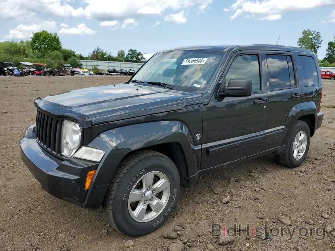 Photo 1J4PN2GK4BW523129 - JEEP LIBERTY 2011