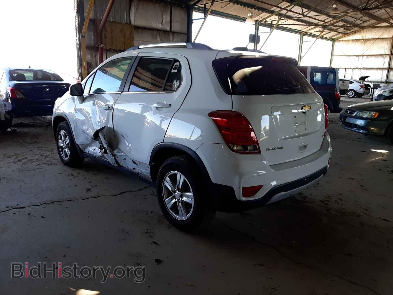2017 CHEVROLET TRAX - VIN: 3GNCJPSB3HL140843 - Фото 3