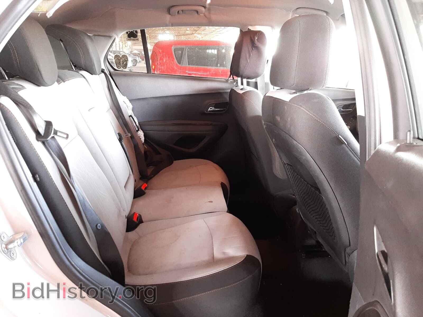 2017 CHEVROLET TRAX - VIN: 3GNCJPSB3HL140843 - Фото 6