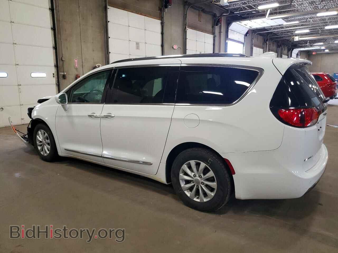 2019 CHRYSLER PACIFICA - VIN: 2C4RC1BG5KR507452 - Photo 3