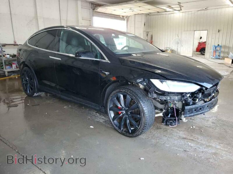 2020 Tesla MODEL X (VIN 5YJXCDE46LF231757) — photo 4 of 16