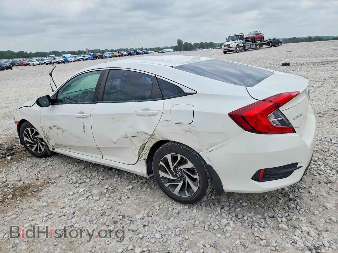 2018 HONDA CIVIC - VIN: 19XFC2F77JE001091 - Фото 2