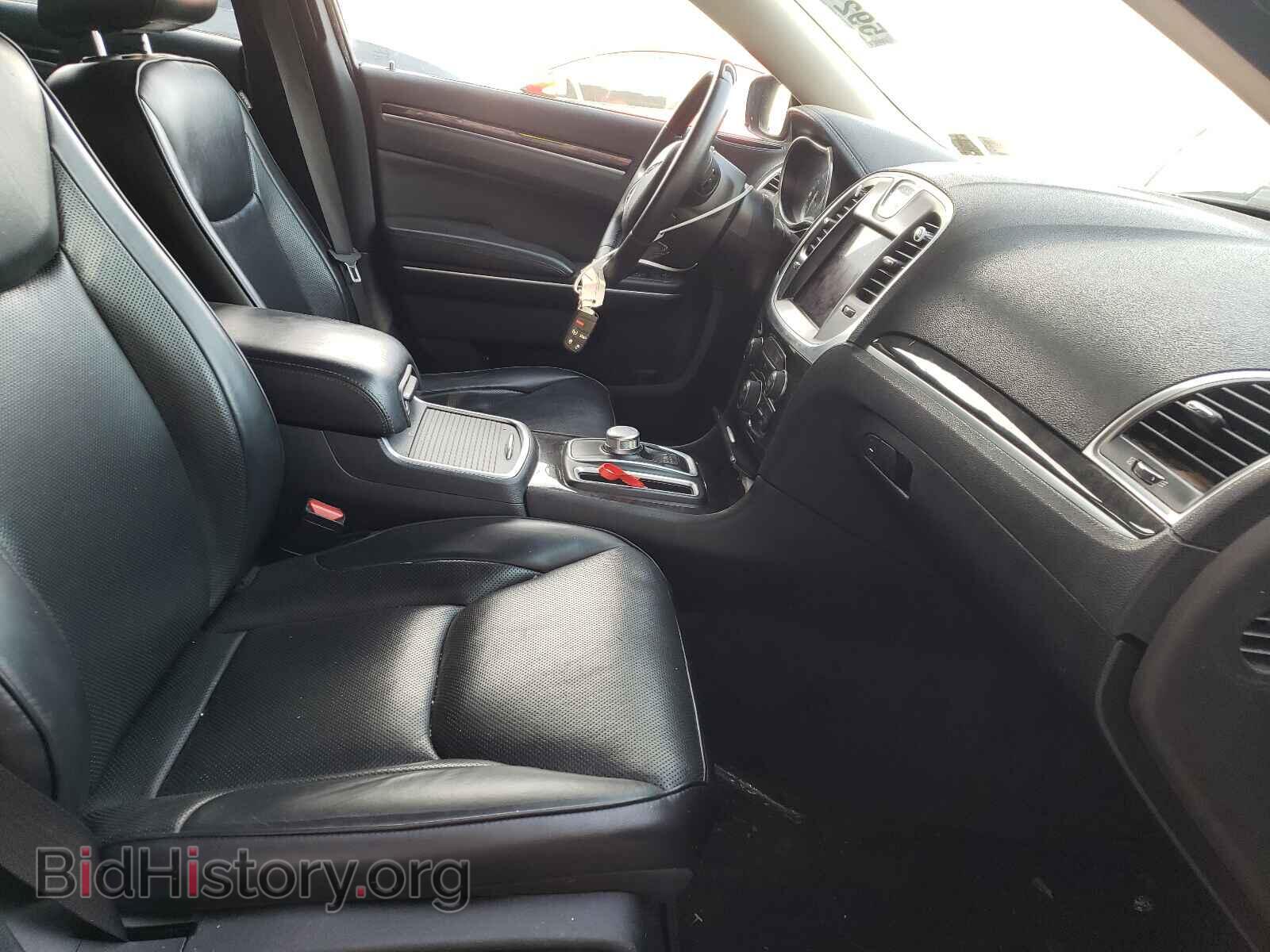 2019 CHRYSLER 300 - VIN: 2C3CCAEG9KH528204 - Фото 5