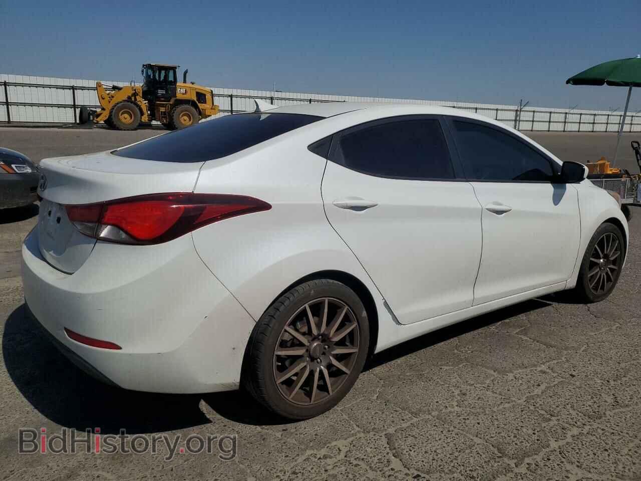 2015 HYUNDAI ELANTRA - VIN: 5NPDH4AE0FH613596 - Фото 3