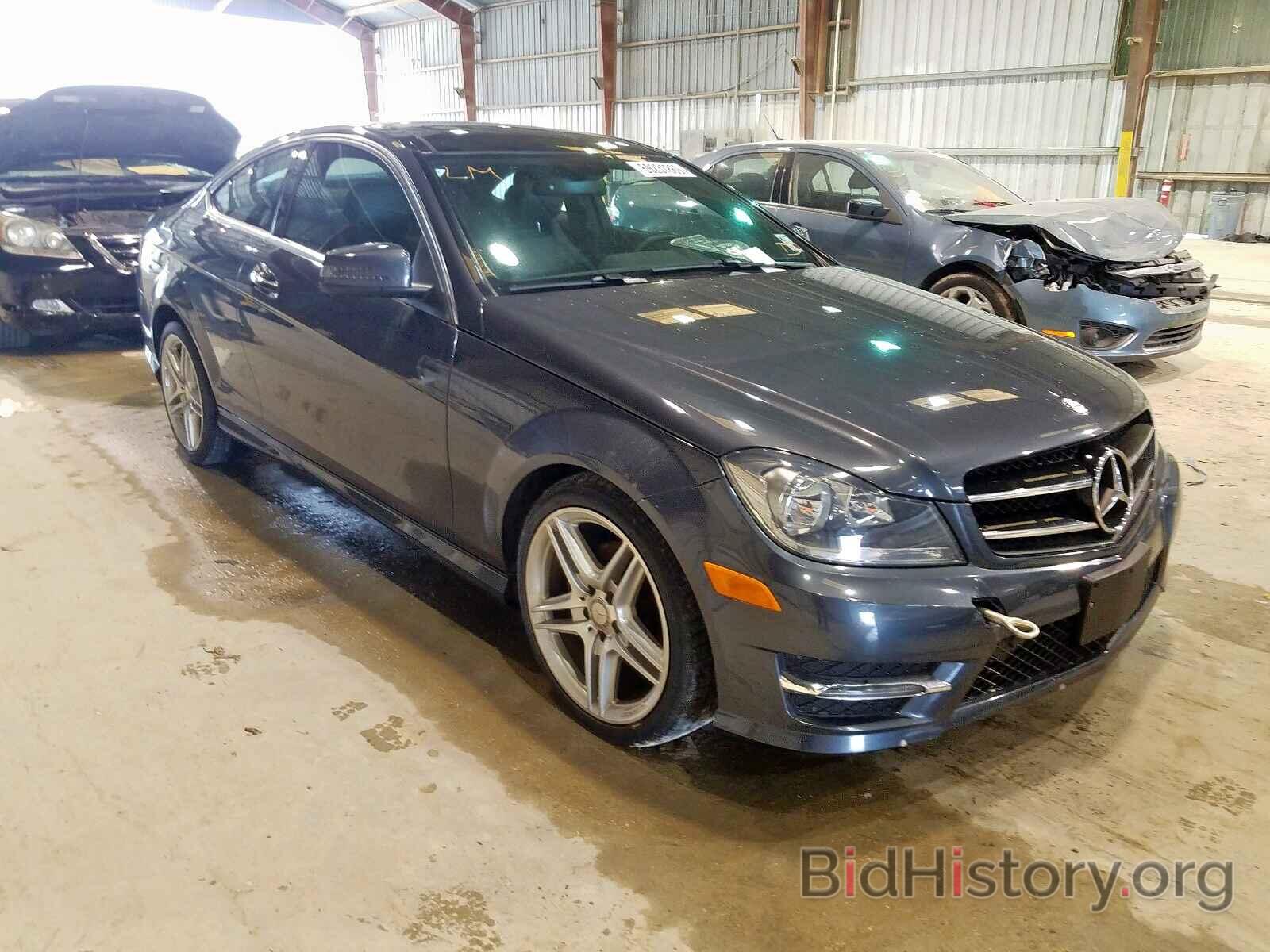 Photo WDDGJ4HBXEG265439 - MERCEDES-BENZ C CLASS 2014