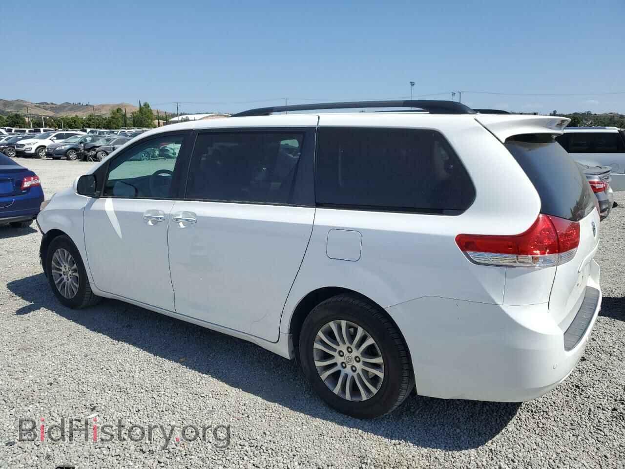 2013 TOYOTA All Models - VIN: 5TDYK3DC8DS391355 - Фото 2