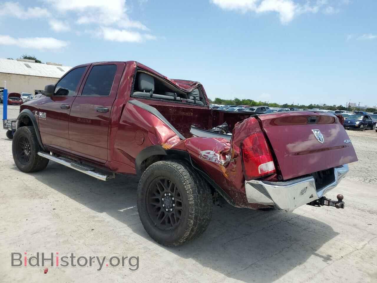 2018 RAM All Models - VIN: 3C6UR5CL7JG357481 - Photo 2