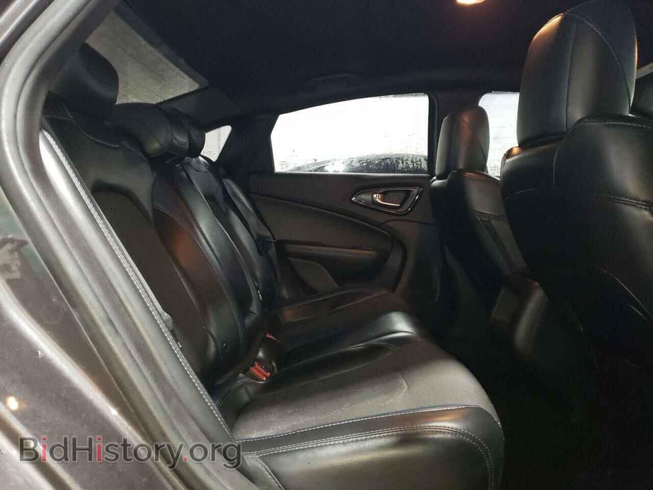 2016 CHRYSLER 200 - VIN: 1C3CCCBG3GN118044 - Фото 10