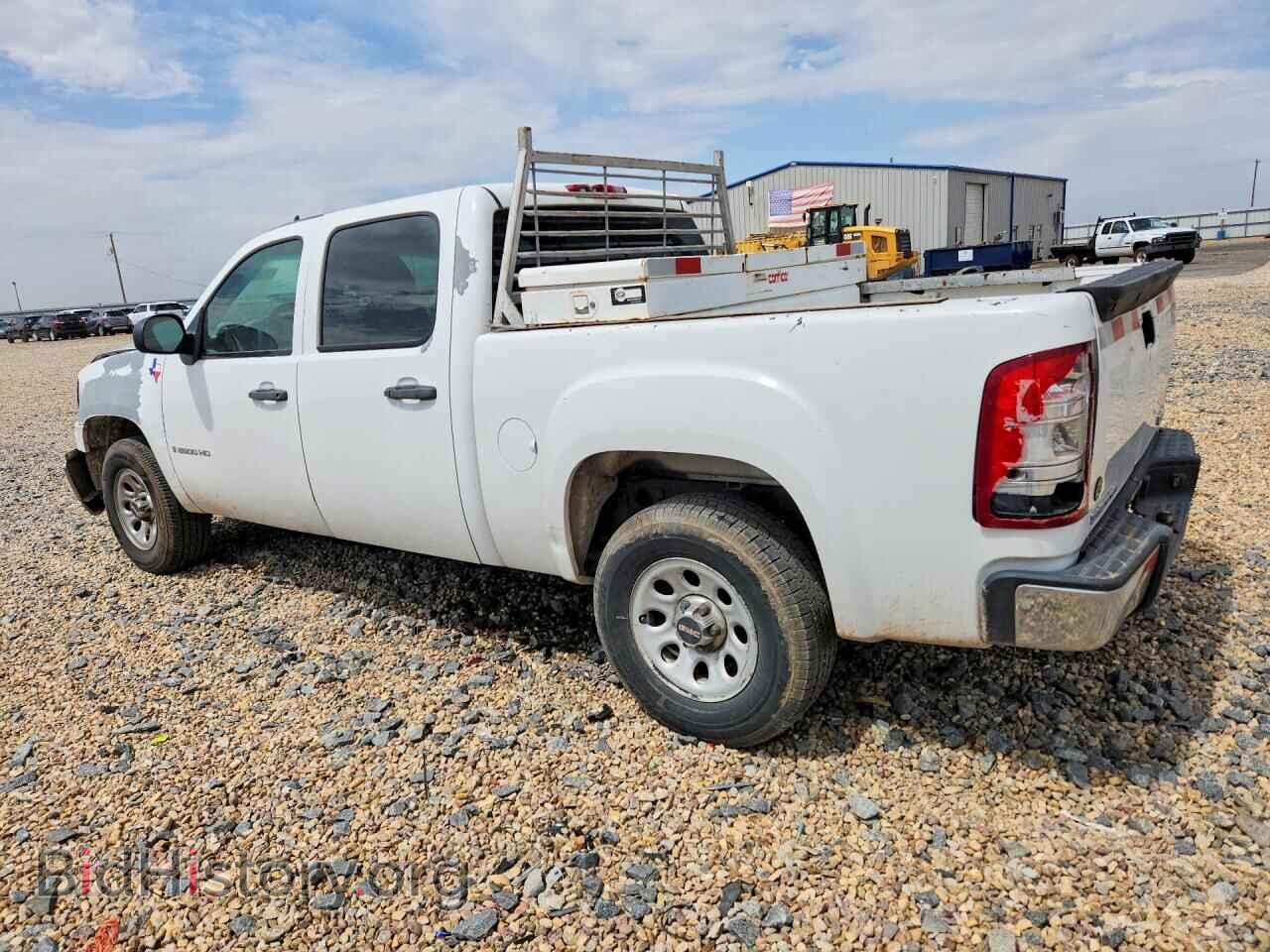 2007 GMC SIERRA - VIN: 3GTEC13C47G523178 - Фото 2