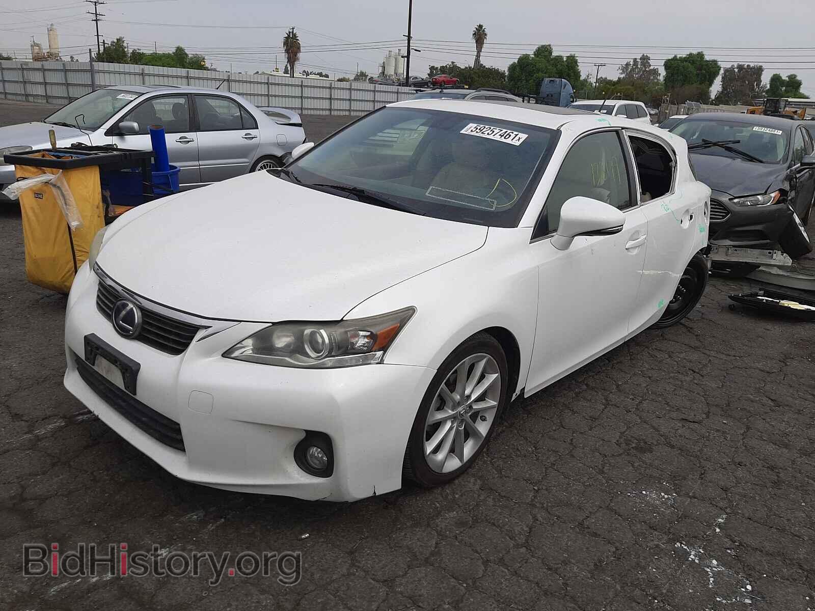 2011 LEXUS CT 200 - VIN: JTHKD5BH1B2032457 - Фото 2