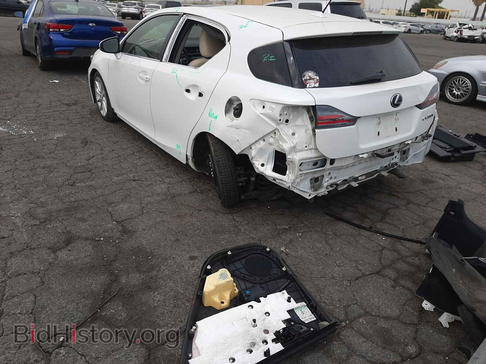 2011 LEXUS CT 200 - VIN: JTHKD5BH1B2032457 - Фото 3
