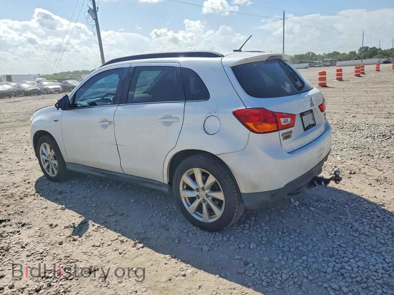 2015 MITSUBISHI OUTLANDER - VIN: 4A4AR4AW4FE042423 - Photo 2