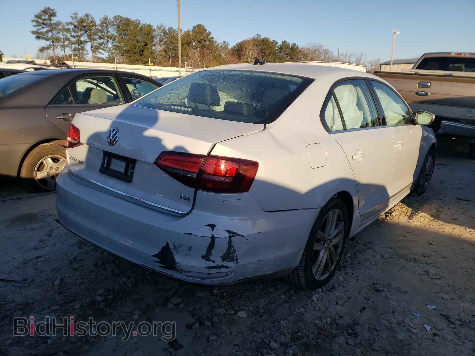 2017 VOLKSWAGEN JETTA - VIN: 3VWL17AJ1HM274677 - Фото 4