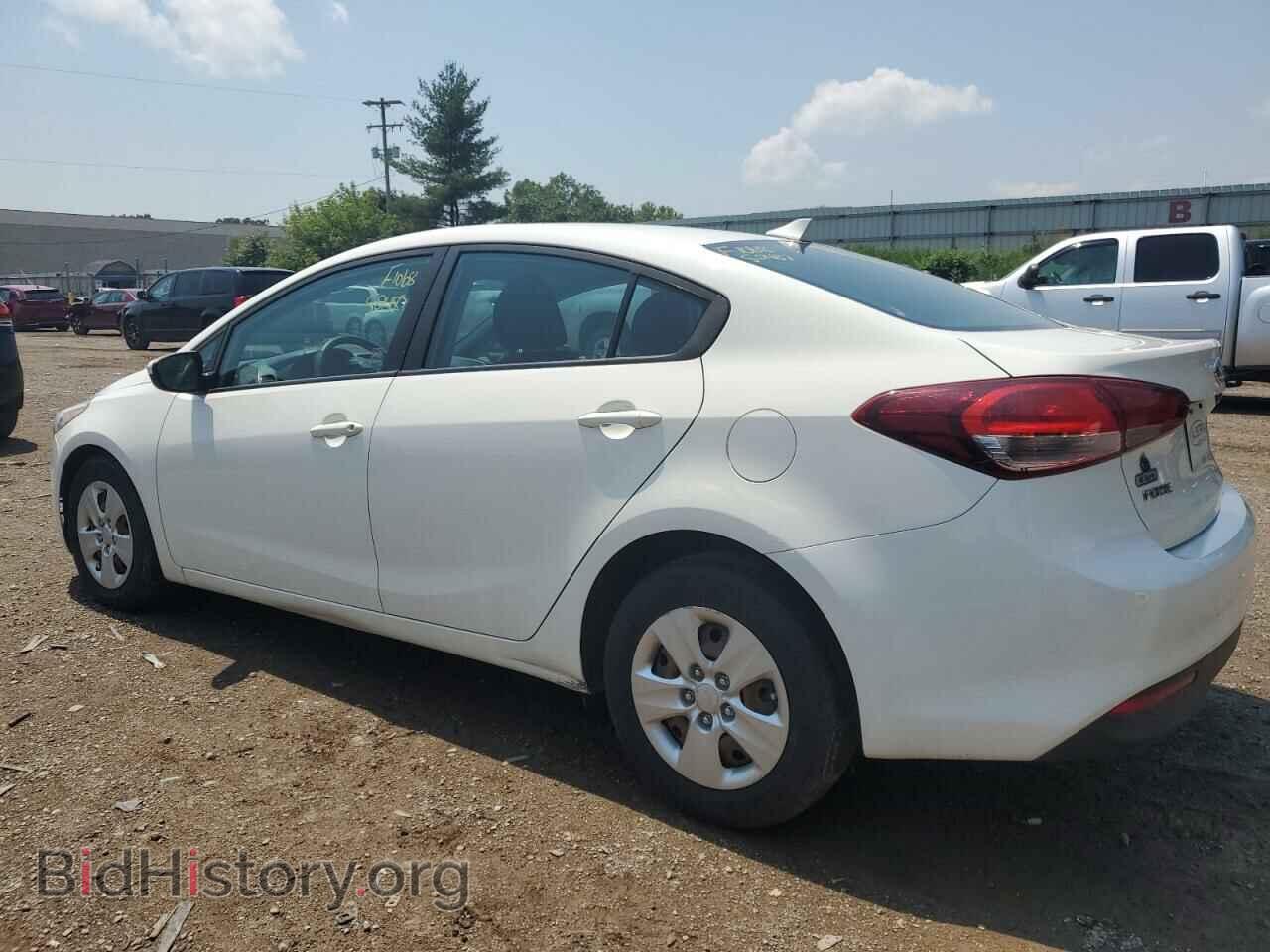 2017 KIA FORTE - VIN: 3KPFK4A73HE044374 - Фото 2