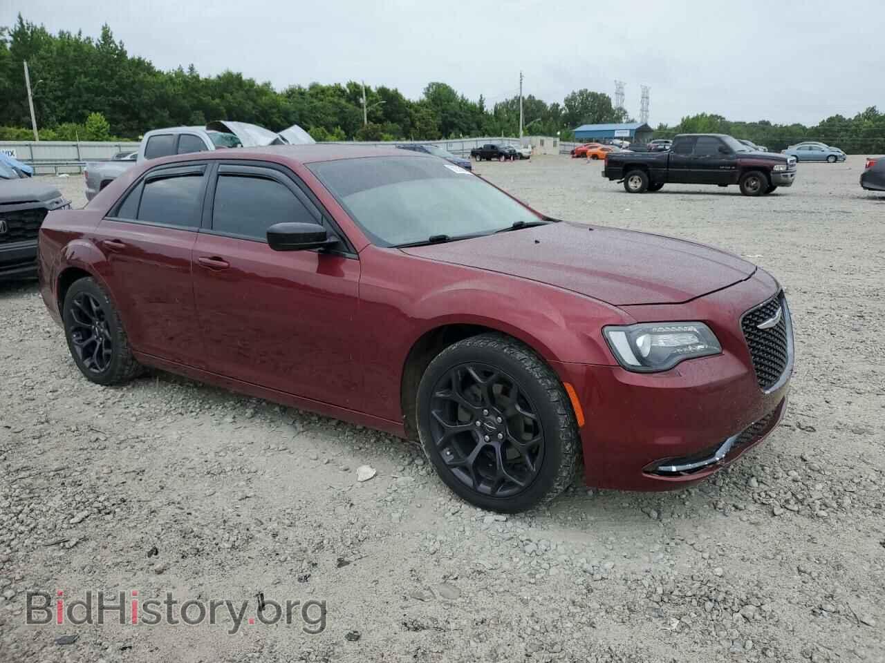 2019 CHRYSLER 300 - VIN: 2C3CCAAG1KH648357 - Фото 4