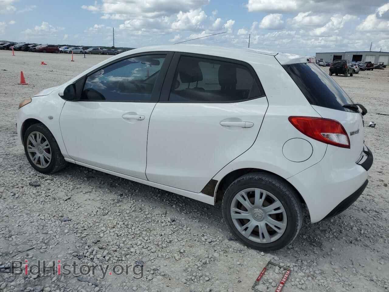 2011 MAZDA 2 - VIN: JM1DE1HY2B0123045 - Фото 2