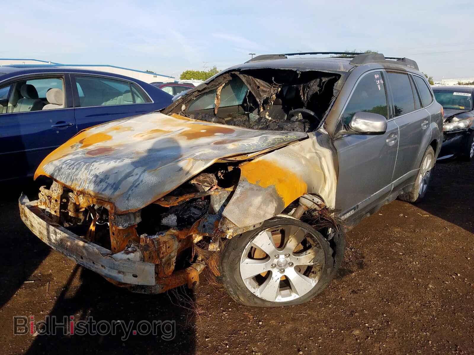 2011 SUBARU OUTBACK - VIN: 4S4BRBLC4B3329085 - Фото 2