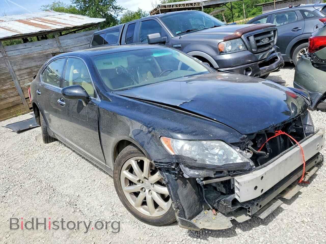 2007 LEXUS LS460 - VIN: JTHGL46F175015692 - Photo 4