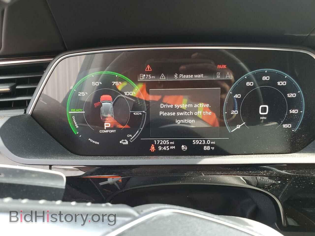 2019 AUDI E-TRON - VIN: WA1LAAGE9KB013901 - Photo 9