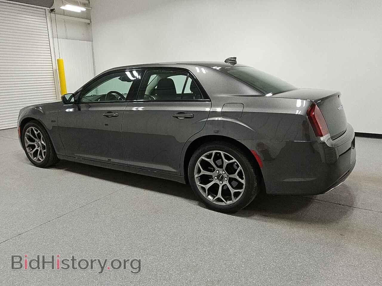 2018 CHRYSLER 300 - VIN: 2C3CCAAG4JH293974 - Фото 2