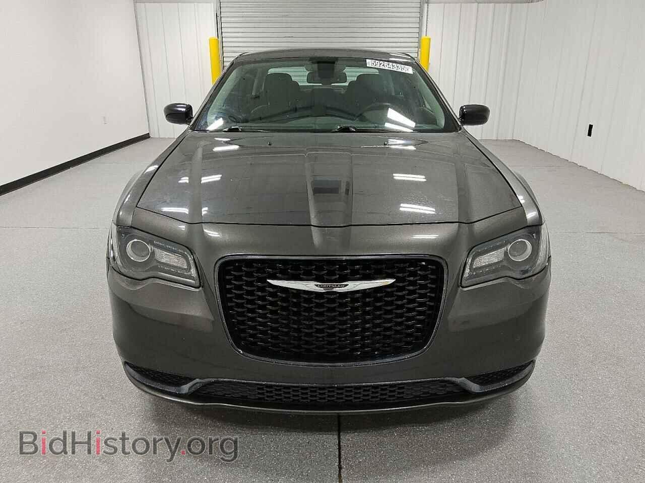 2018 CHRYSLER 300 - VIN: 2C3CCAAG4JH293974 - Фото 5