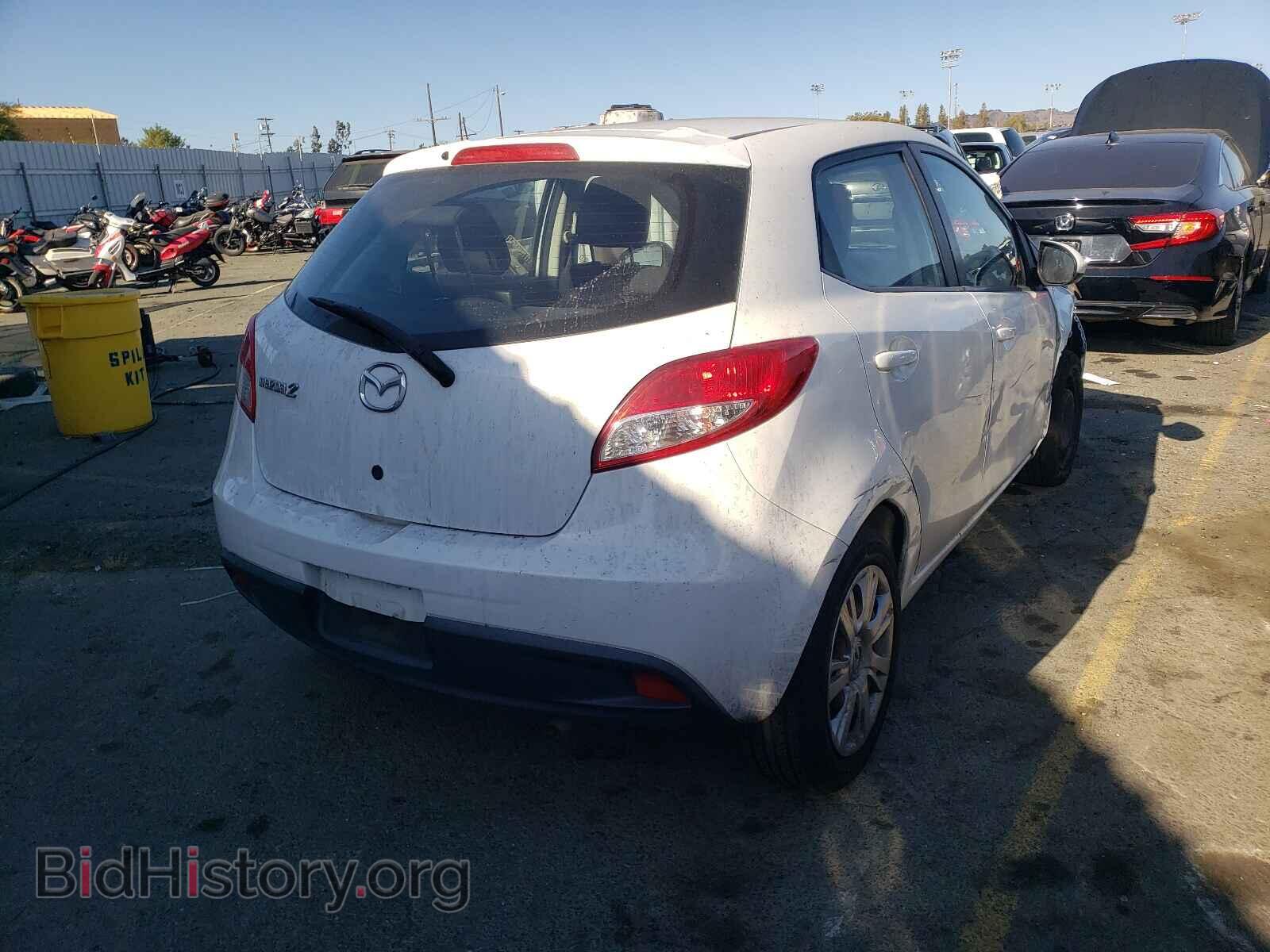 2011 MAZDA 2 - VIN: JM1DE1HZ7B0107979 - Photo 4