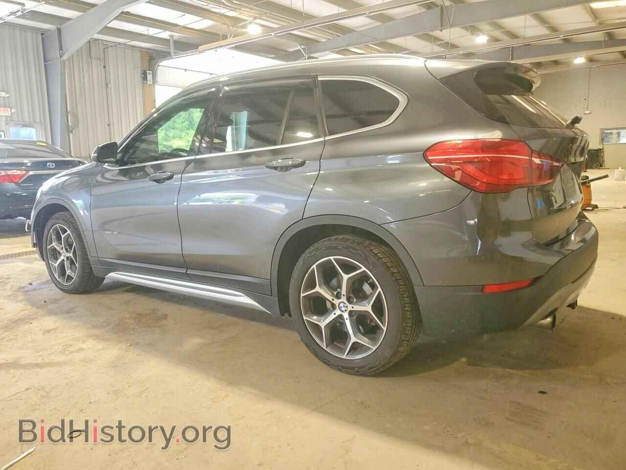 2016 BMW X1 - VIN: WBXHT3C33G5E52741 - Фото 2