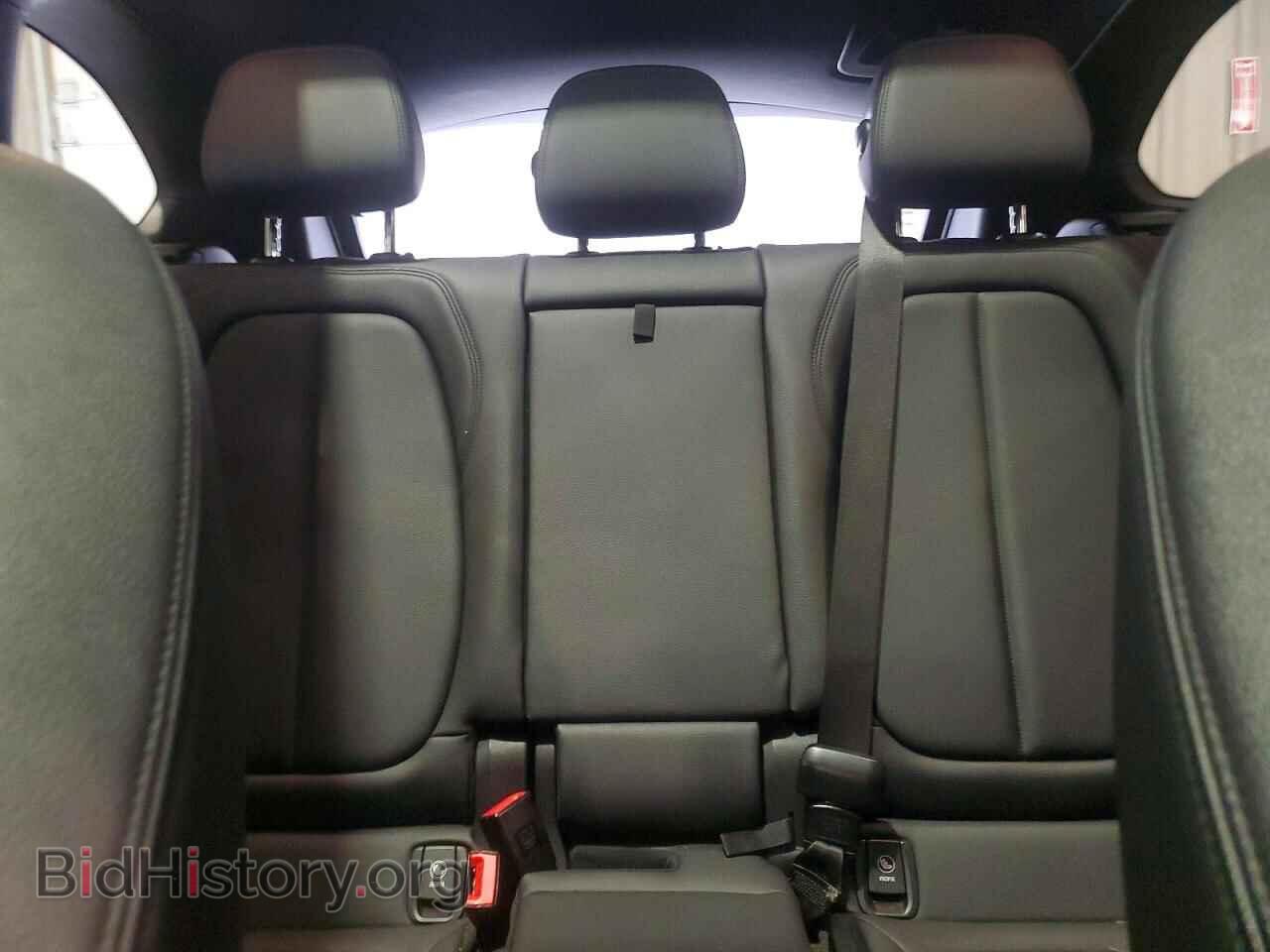 2016 BMW X1 - VIN: WBXHT3C33G5E52741 - Фото 10