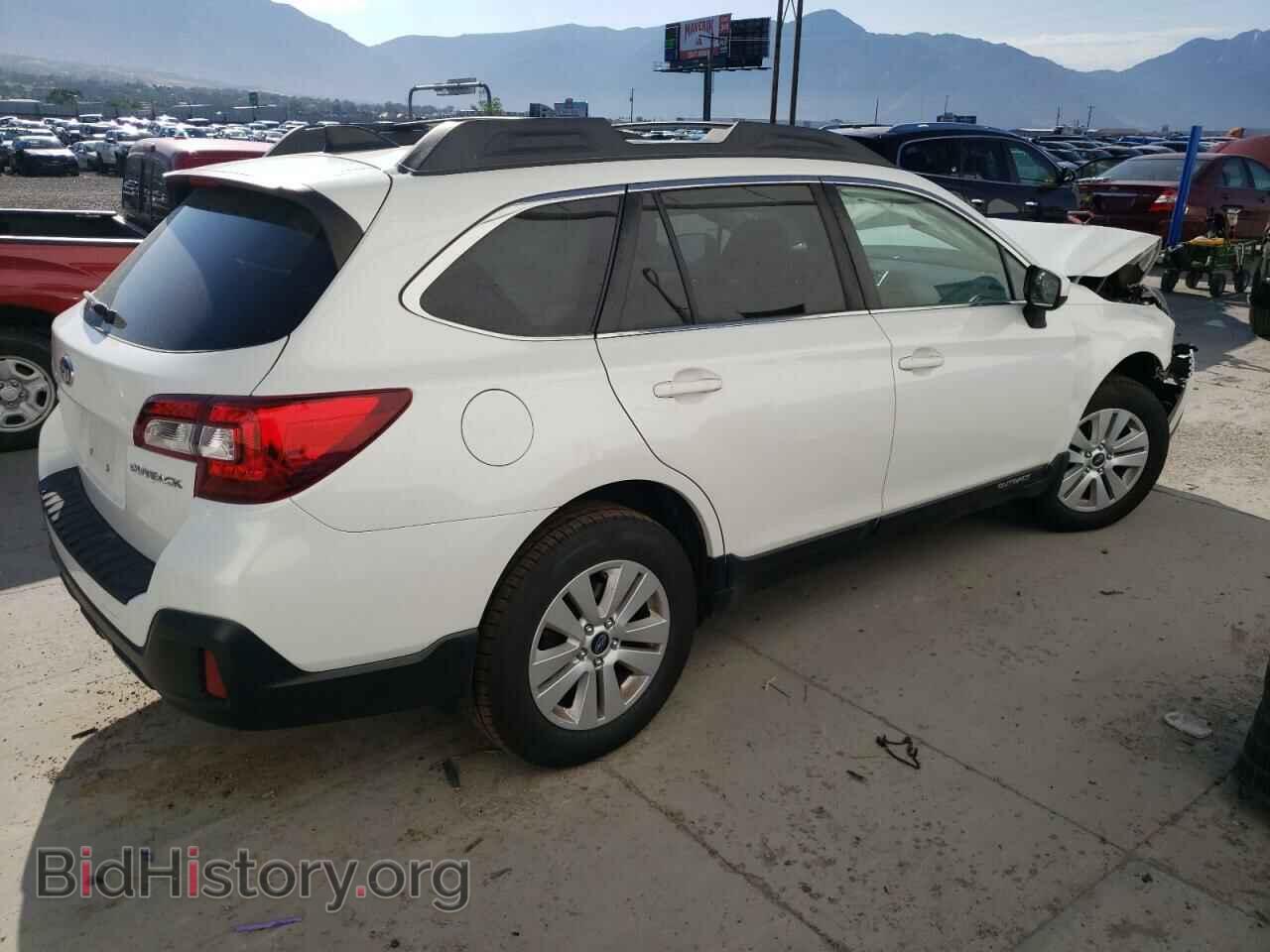 2018 SUBARU OUTBACK - VIN: 4S4BSADC8J3343566 - Фото 3
