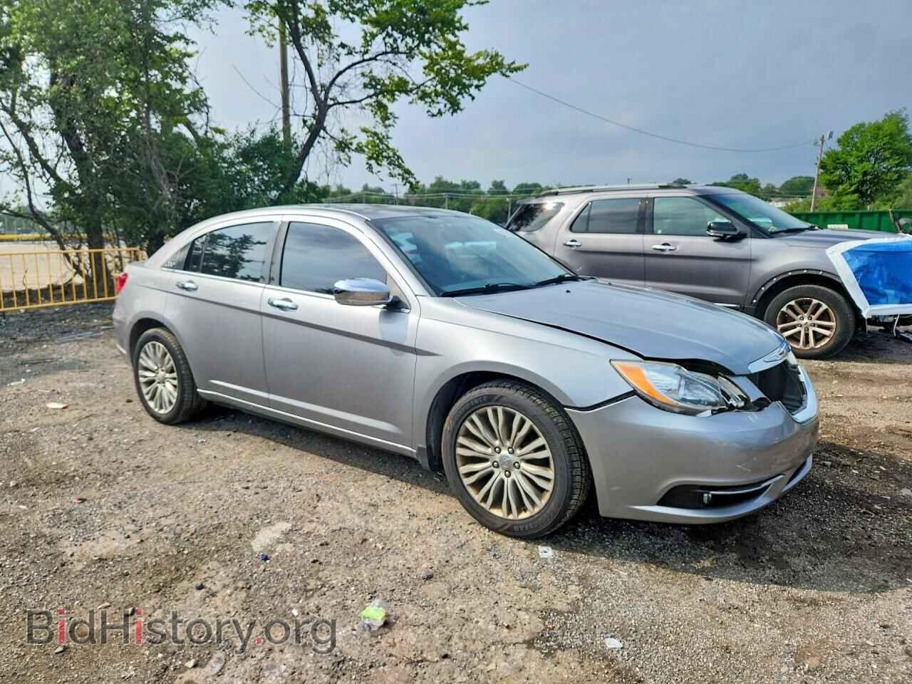 2013 CHRYSLER 200 - VIN: 1C3CCBCG8DN553484 - Photo 4
