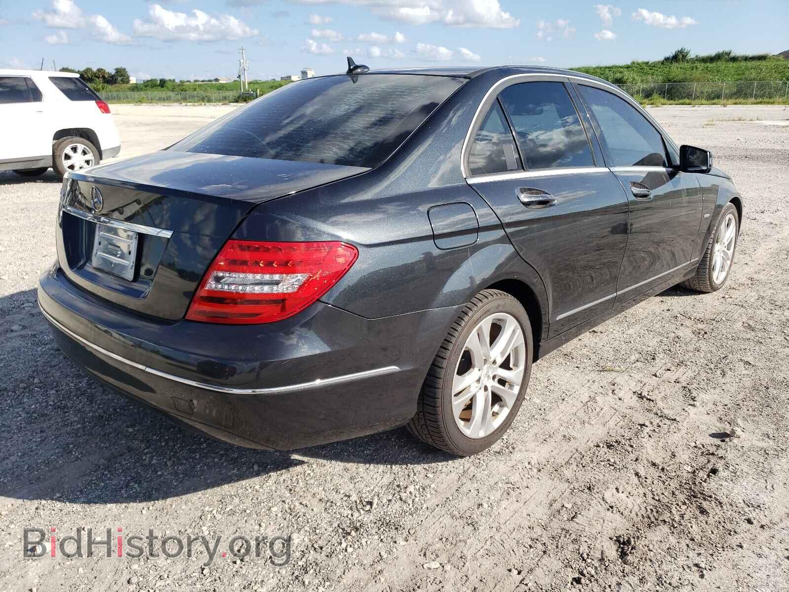 2012 MERCEDES-BENZ C-CLASS - VIN: WDDGF4HB2CA606902 - Фото 4