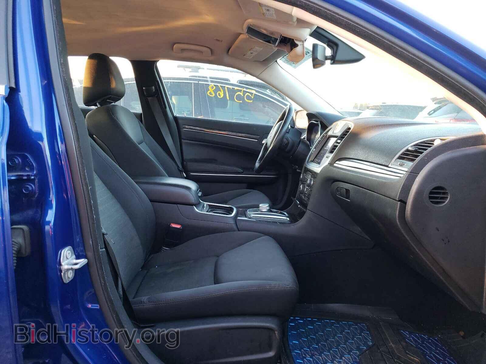 2019 CHRYSLER 300 - VIN: 2C3CCAAG9KH550533 - Фото 5