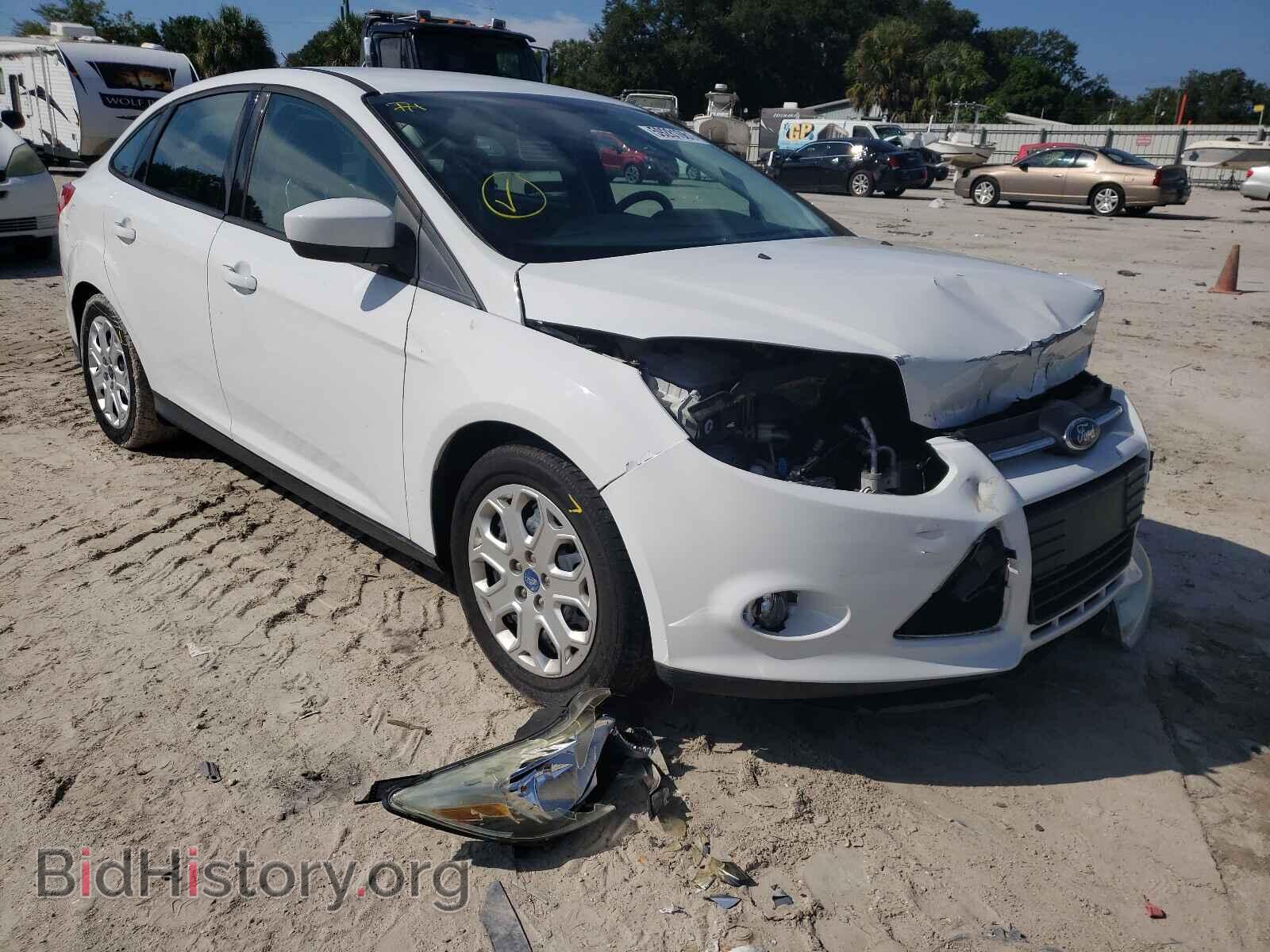 Photo 1FAHP3F23CL106492 - FORD FOCUS 2012