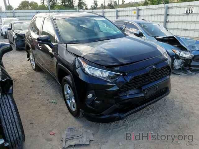 Photo 2T3P1RFV2KW031476 - TOYOTA RAV4 XLE 2019