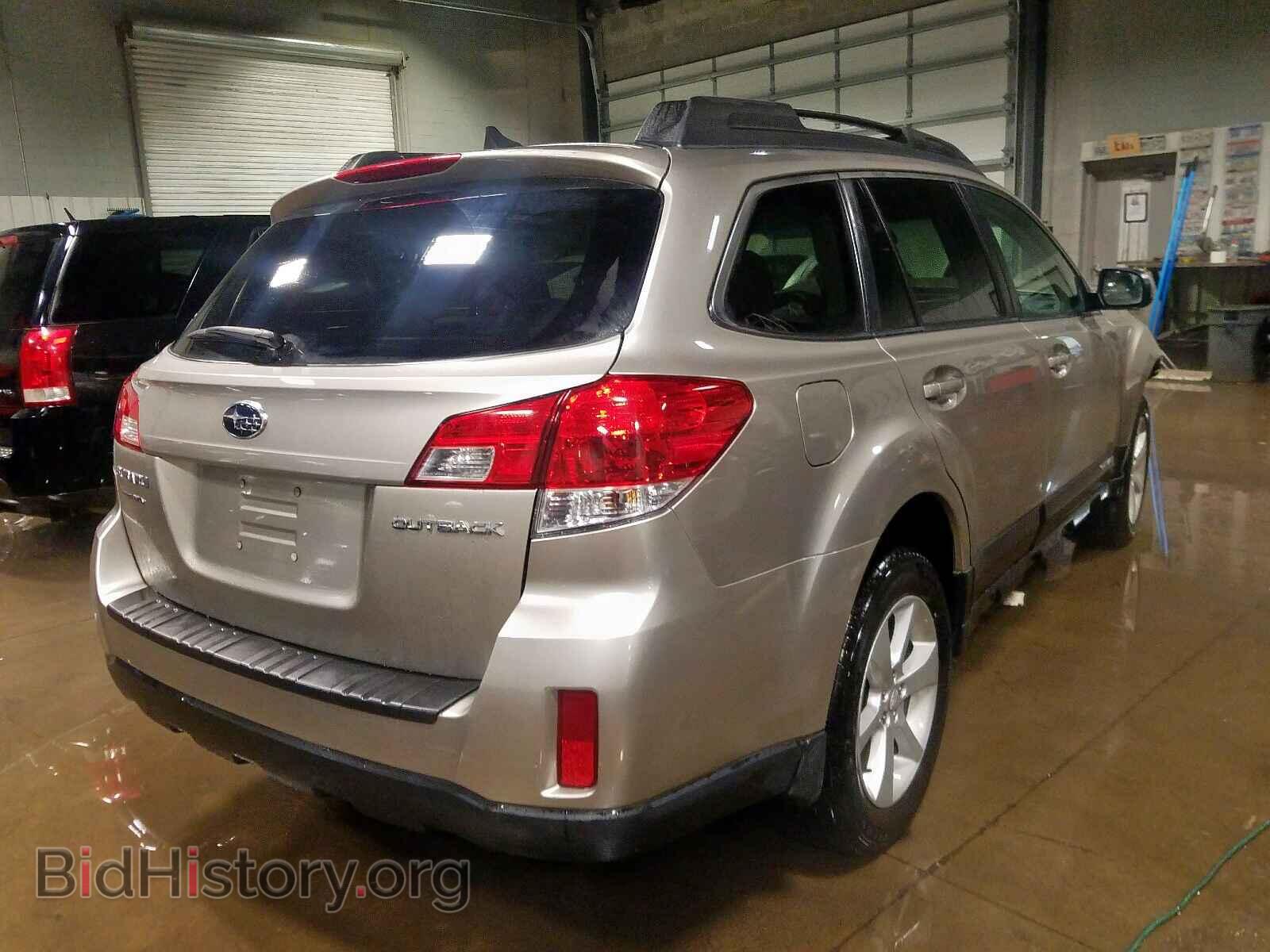 2014 SUBARU OUTBACK - VIN: 4S4BRCCC1E3203003 - Photo 4
