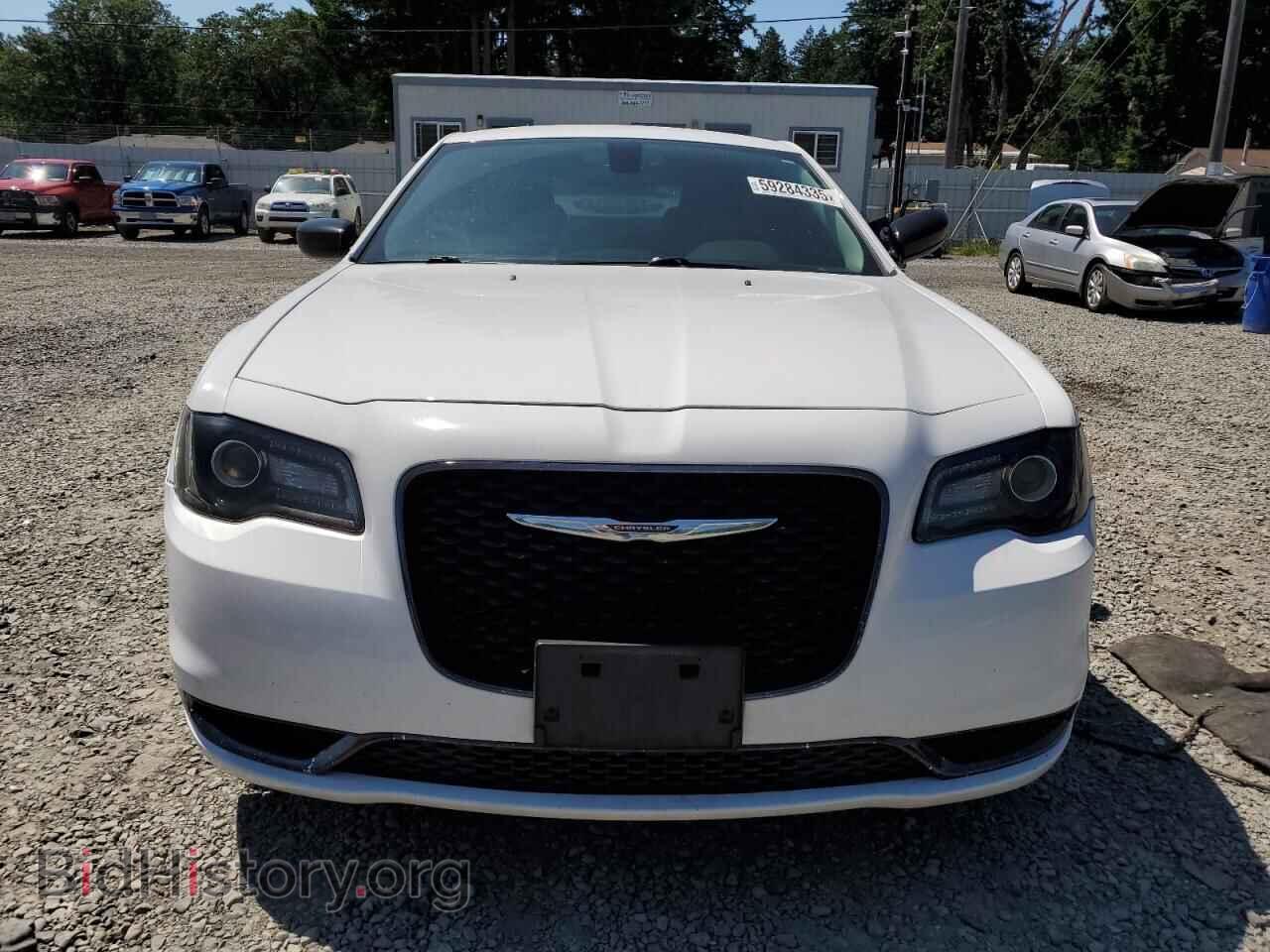 2019 CHRYSLER 300 - VIN: 2C3CCAAG6KH715650 - Фото 5
