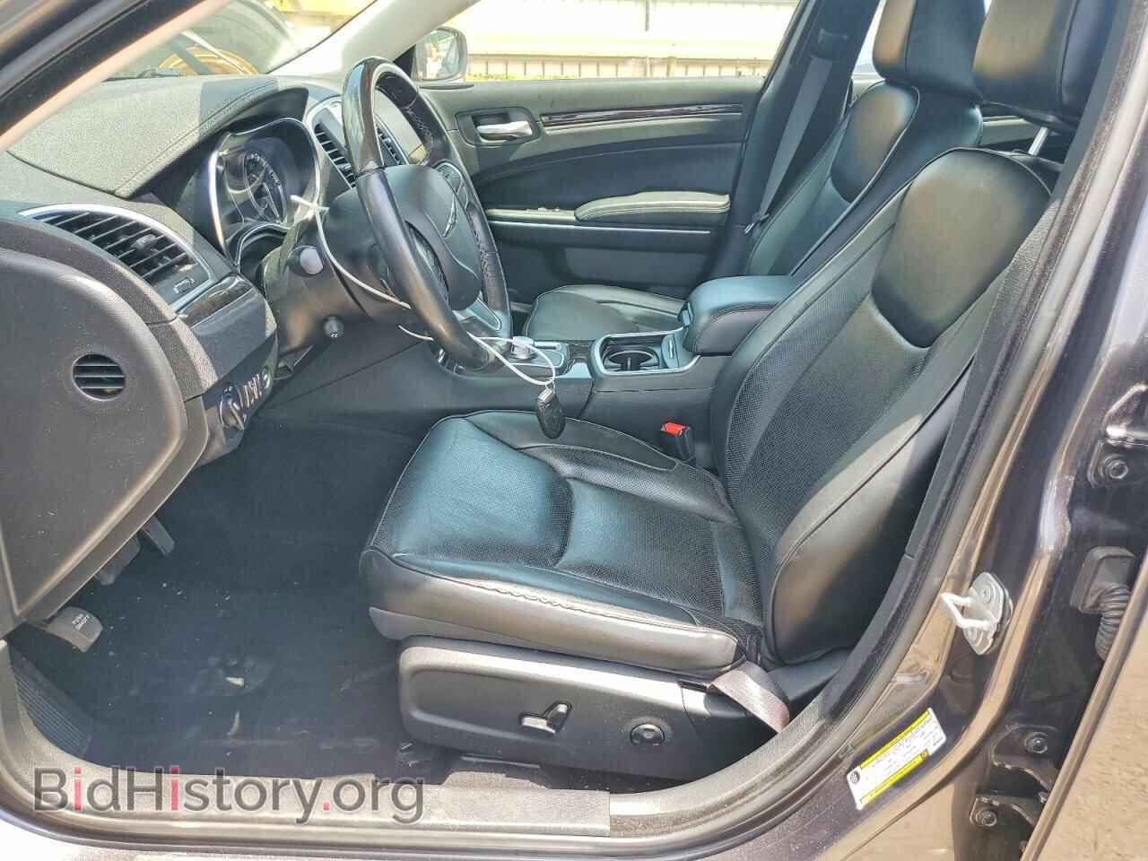 2019 CHRYSLER 300 - VIN: 2C3CCAEGXKH689645 - Фото 7