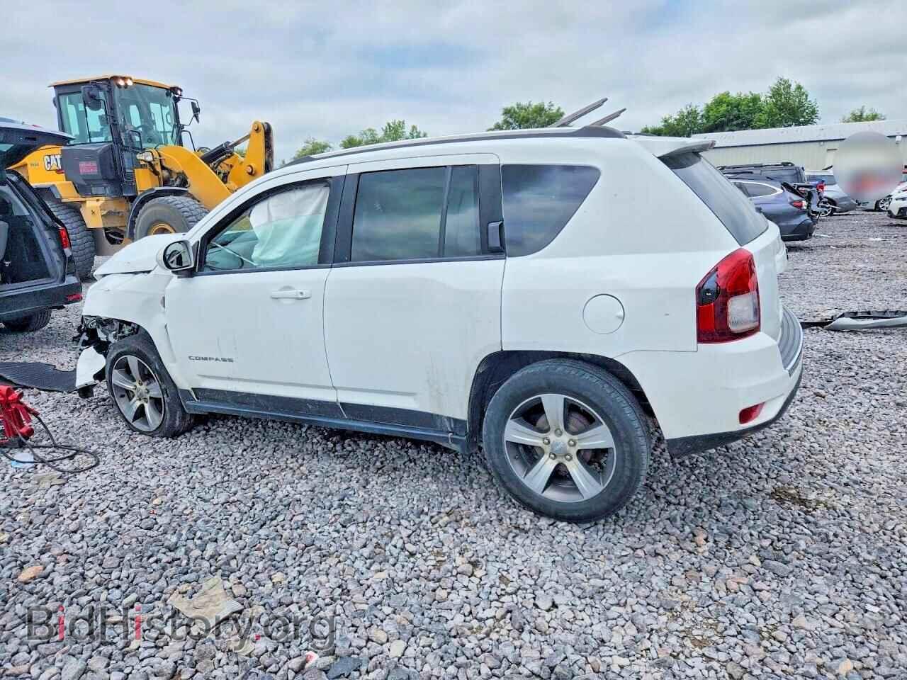 2016 JEEP COMPASS - VIN: 1C4NJCEA8GD752022 - Photo 2
