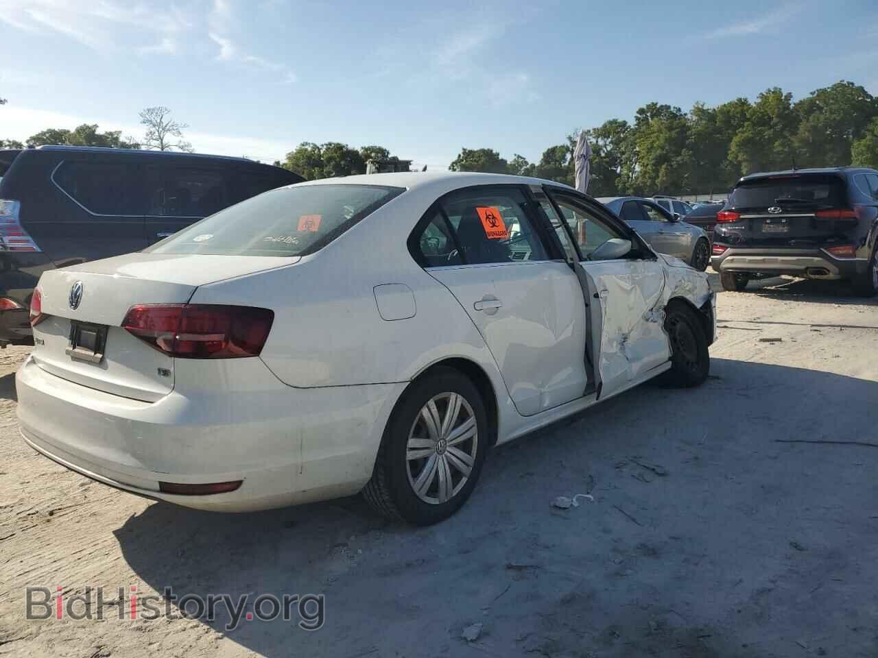 2017 VOLKSWAGEN JETTA - VIN: 3VW2B7AJ1HM345031 - Фото 3