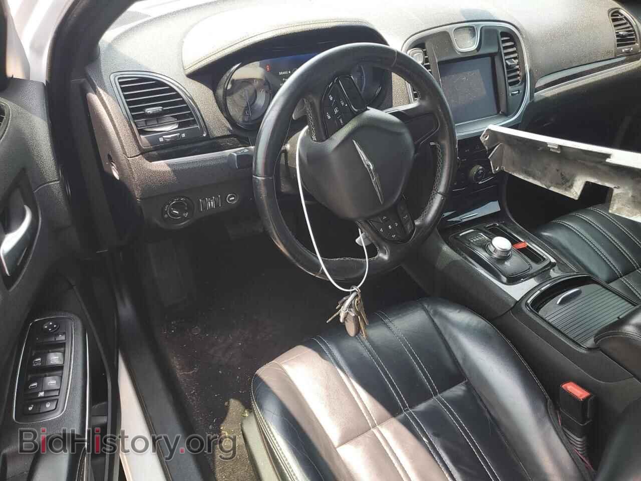 2017 CHRYSLER 300 - VIN: 2C3CCAGG4HH565702 - Photo 8