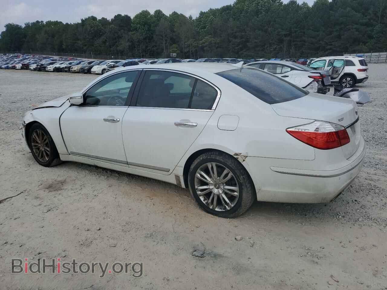 2011 HYUNDAI GENESIS - VIN: KMHGC4DF9BU114744 - Фото 2