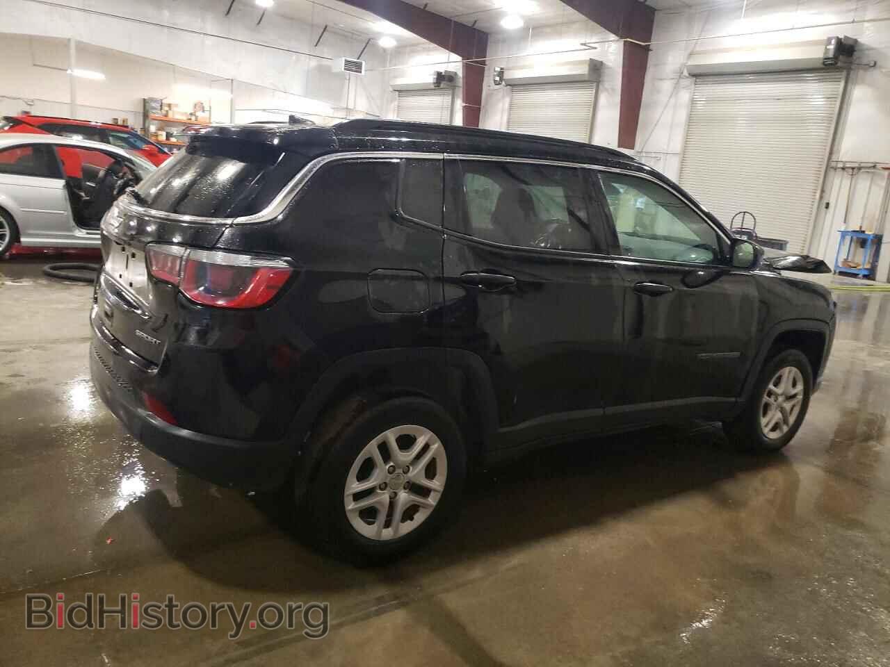 2019 JEEP COMPASS - VIN: 3C4NJDAB2KT703356 - Фото 3