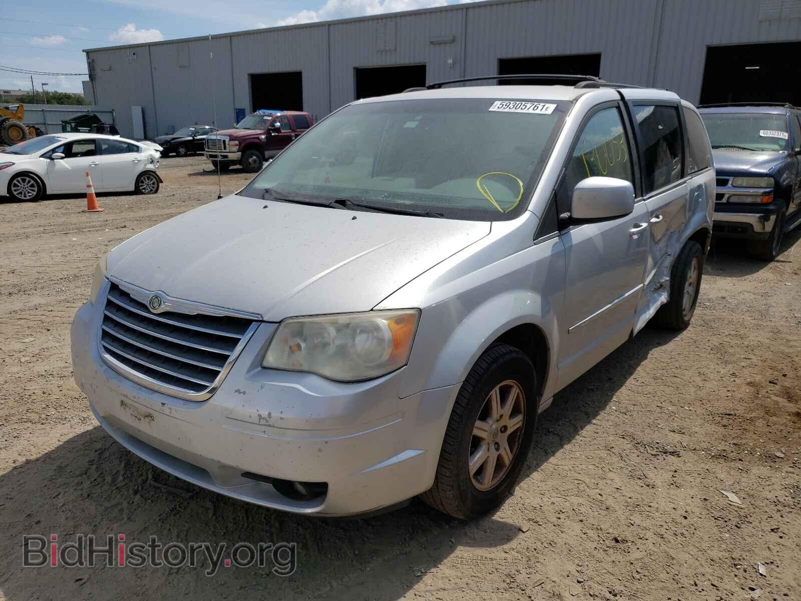 2009 CHRYSLER MINIVAN - VIN: 2A8HR54129R624970 - Фото 2