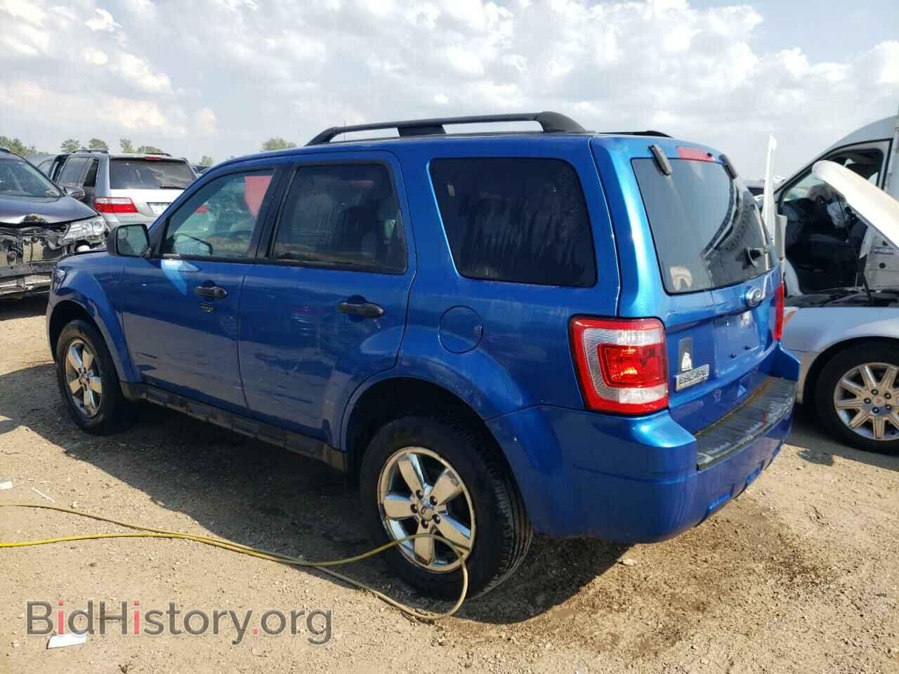 2011 FORD ESCAPE - VIN: 1FMCU0D72BKA05230 - Фото 2